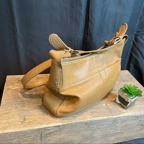 Stone & Company Leather Shoulder Bag - Picture 6 of 11